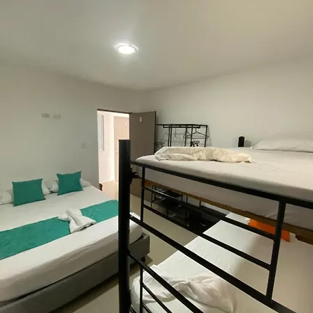 Shekinah House 3*