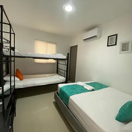 Shekinah House 3*
